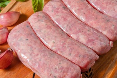 Linguiça com Alho e Manjericão